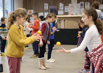 école classe jonglage brainball