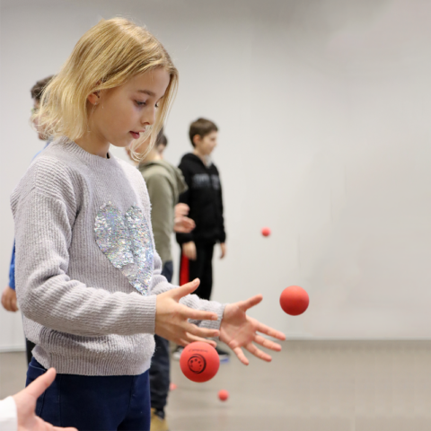 Renforcer le contrôle inhibiteur des enfants