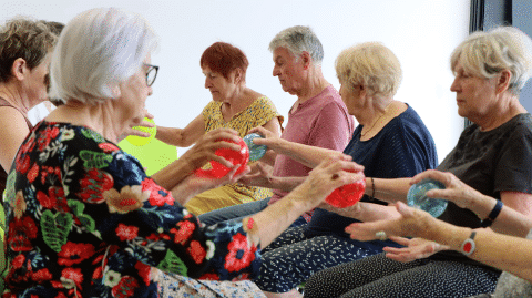 Brain Ball Bien Vieillir Collectif ballon